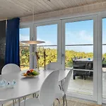 In With House A Panoramic View 펜션 *