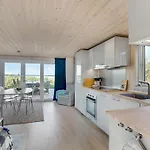 In With House A Panoramic View 펜션 로그스토